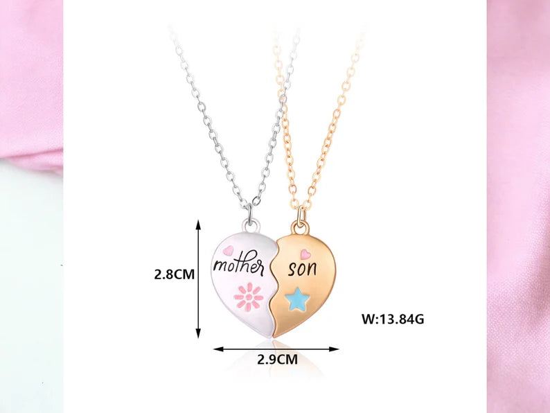 Lot de 2 Colliers Mère Fils avec Carte - Famille Parents Enfant - Maman Garçon - Pendentif Coeur Aimanté