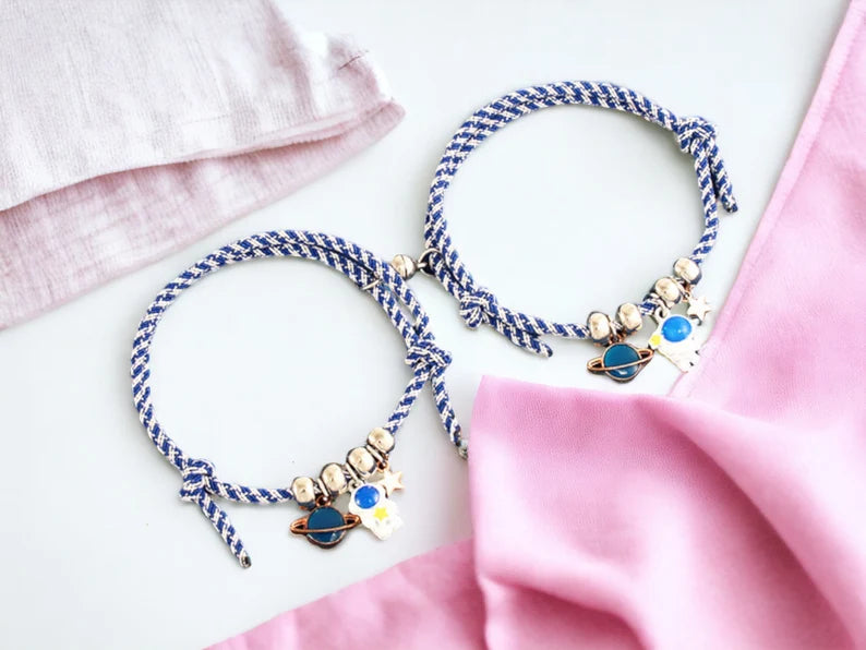 Lot de 2 Bracelets D'amitié Cordon Réglable - Astronaute Planète - BFF - Best Friends Forever - Boule Aimantée - Amoureux Couple Amitié