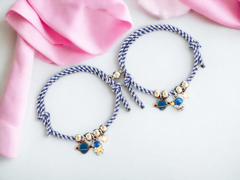 Lot de 2 Bracelets D'amitié Cordon Réglable - Astronaute Planète - BFF - Best Friends Forever - Boule Aimantée - Amoureux Couple Amitié