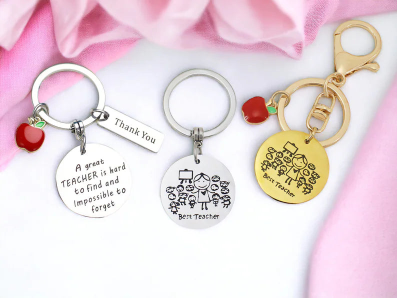 Porte Clés - Message Merci Maitresse - Professeur des Ecoles - Best Teacher - Année Scolaire - Pendentif Sac - Acier Inoxydable