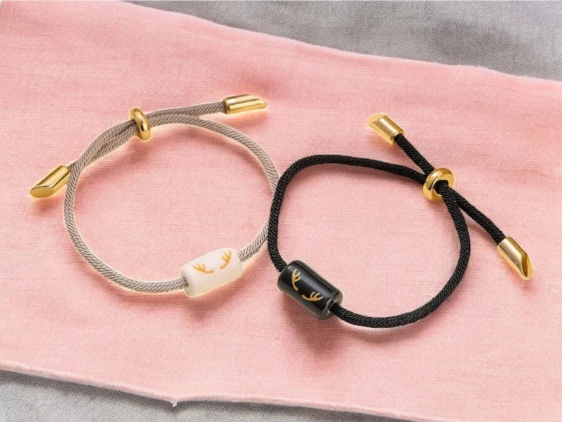 Set mit 2 verstellbaren Freundschaftsarmbändern aus Kordel, beste Freunde – BFF, beste Freunde – ausgefallen – Anhänger mit Elchhörnern – Liebhaber – Paar