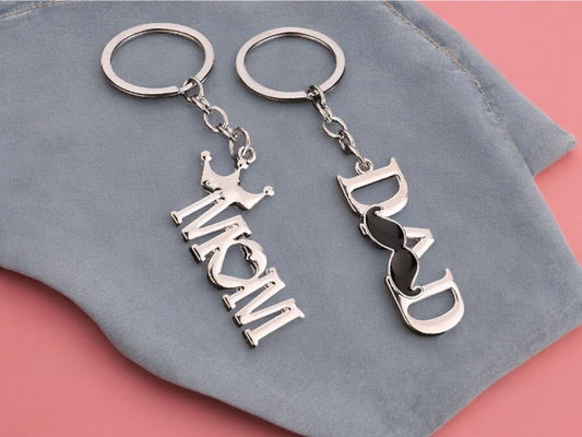 Porte Clés - Message Mom ou Dad - Maman ou Papa - Annonce grossesse ou Fête Mère / Père - Pendentif Sac