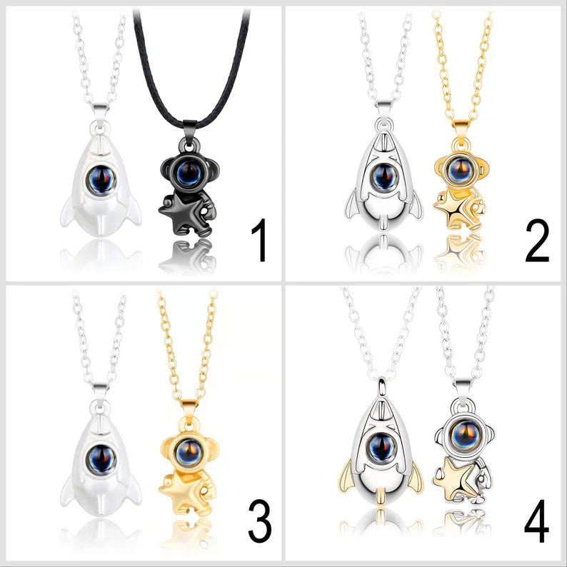 Set of 2 Chains Friendship Necklaces Projection Message Love Multiple Languages - Astronaut - BFF Best Friends - Fantasy - Lovers Couple