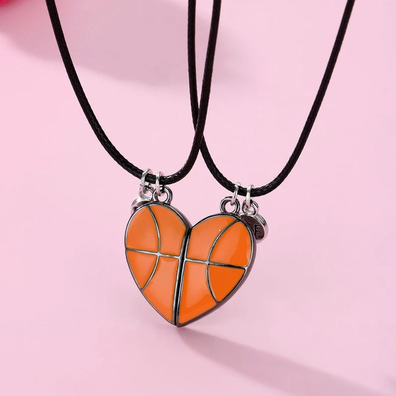 Lot de 2 Colliers D'amitié Aimanté - Coeur Ballon de Basket - BFF - Best Friends Forever - Pendentif Aimanté - Amoureux Couple Amitié