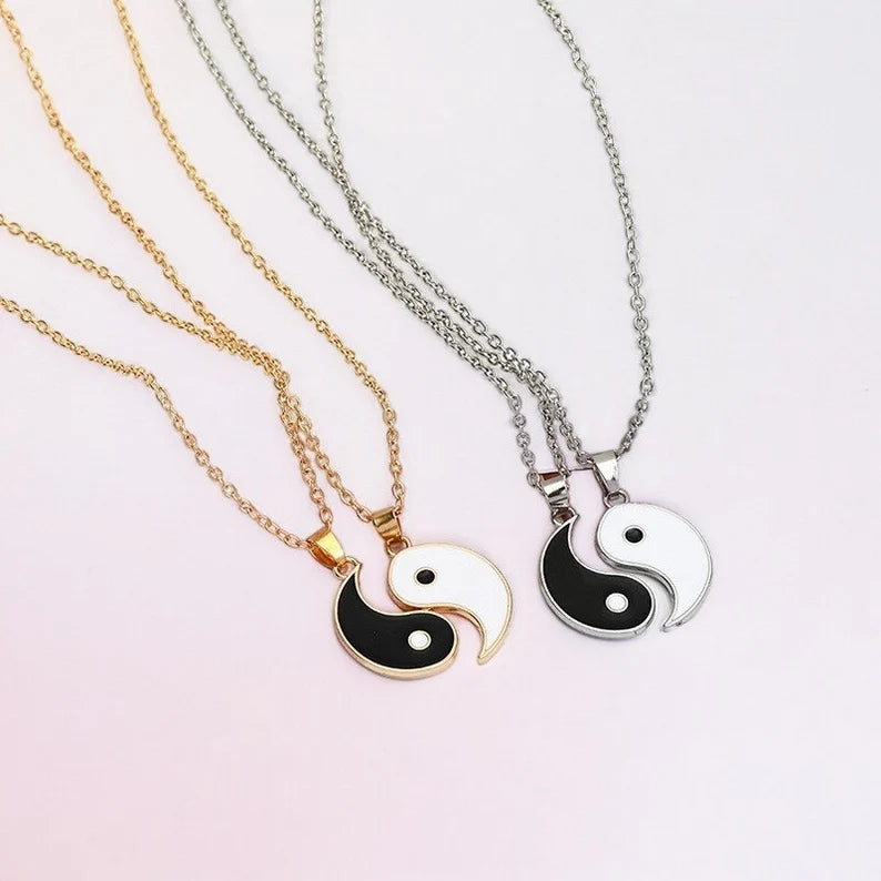 Set of 2 Friendship Necklace Chains - Ying Yang - BFF Best Friends Forever - Pendant - Couple Lovers - Silver or Gold