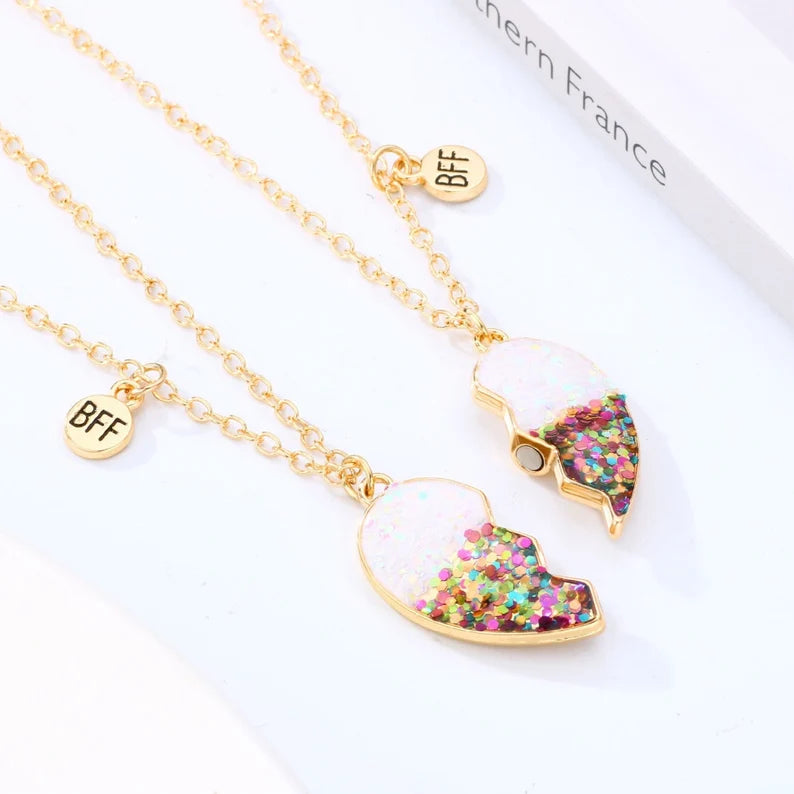 CHILDREN - Set of 2 Glitter Heart Friendship Necklace Chains - BFF Best Friends Forever - Fancy - Magnetic Pendant with Gold Chain