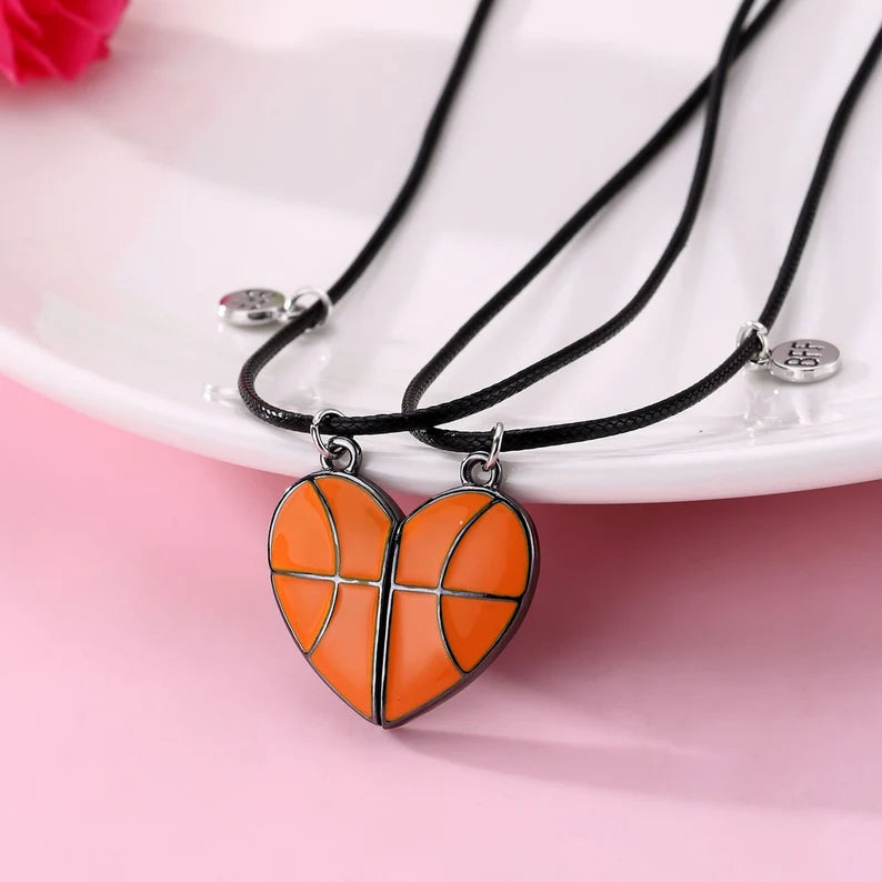 Lot de 2 Colliers D'amitié Aimanté - Coeur Ballon de Basket - BFF - Best Friends Forever - Pendentif Aimanté - Amoureux Couple Amitié