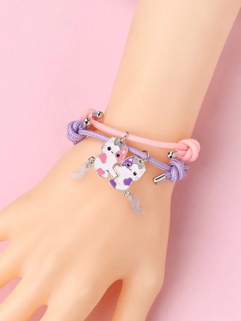 KINDER – Set mit 2 verstellbaren Freundschaftsarmbändern, kleine Katze – BFF, beste Freunde für immer – Fantasie – phosphoreszierender magnetischer Anhänger