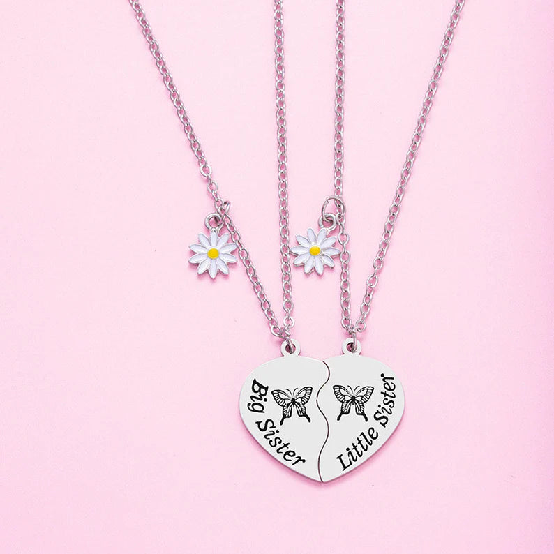 Lot de 2 Colliers Coeur - Soeurs - Famille Petite Soeur Grande Soeur - Fleurs Papillons - Pendentif Coeur - Acier Inoxydable