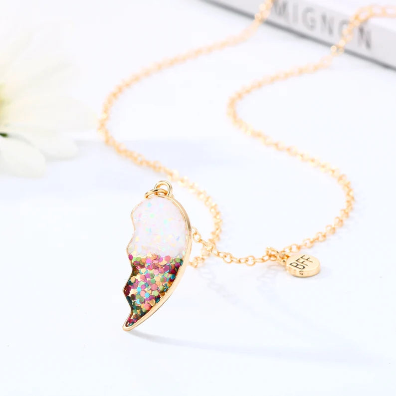 CHILDREN - Set of 2 Glitter Heart Friendship Necklace Chains - BFF Best Friends Forever - Fancy - Magnetic Pendant with Gold Chain