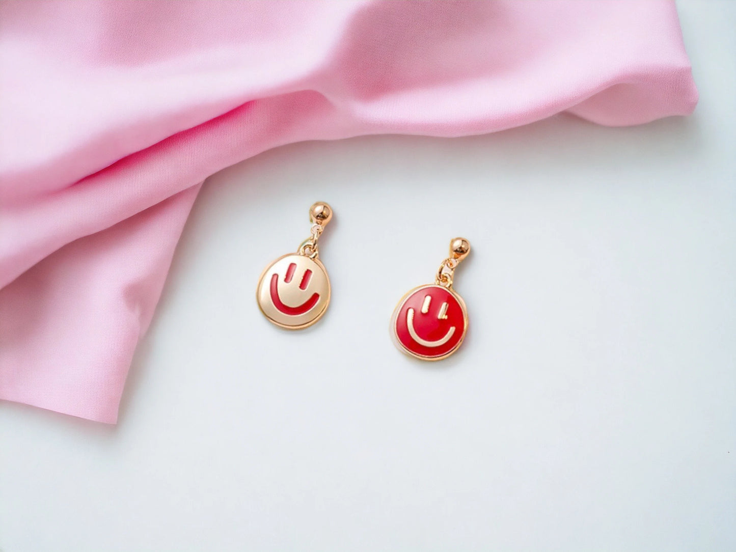Boucles Oreilles - Pendants d'oreilles - Smiley - Sourire - Cuivre Plaqué Or
