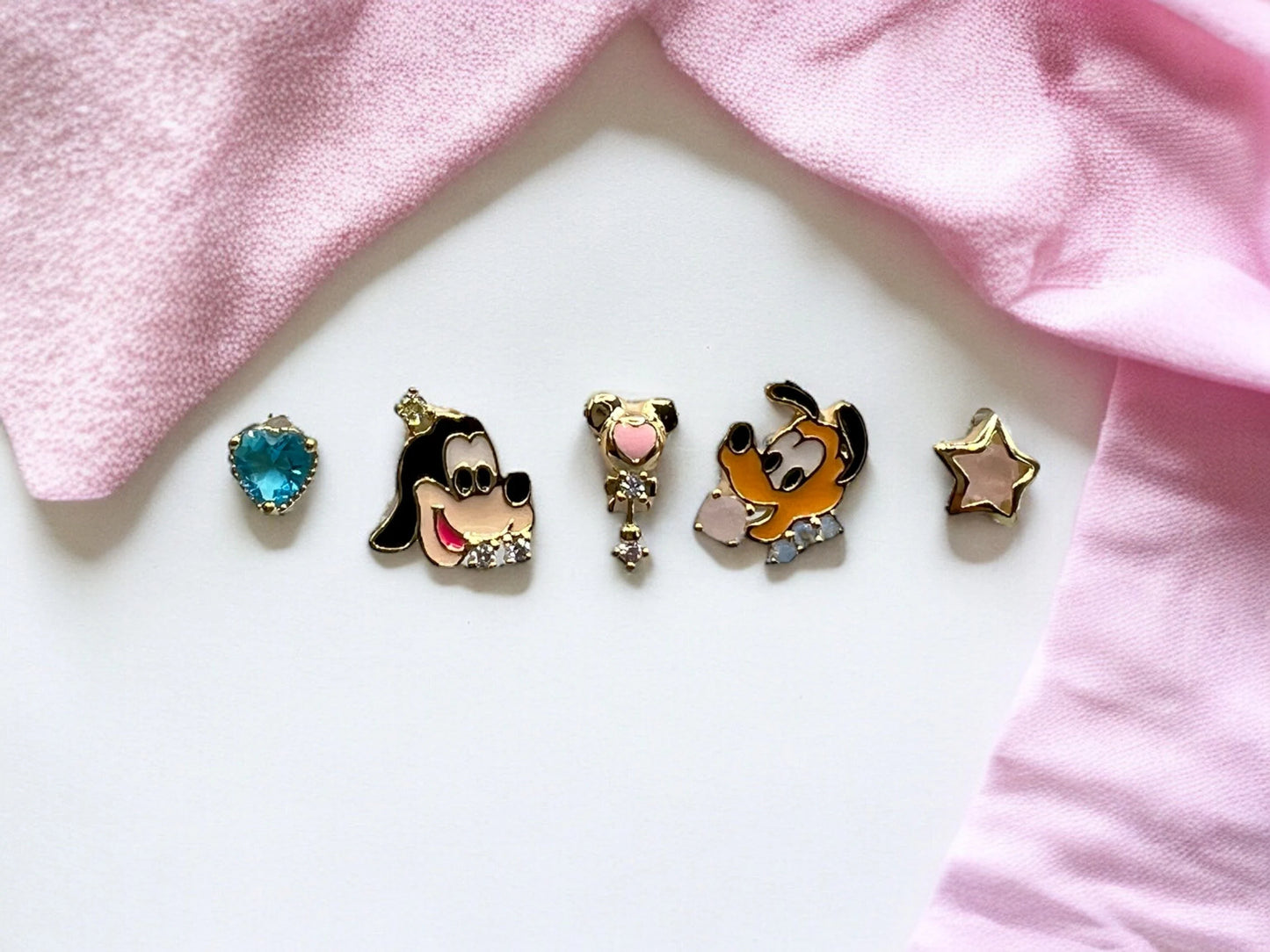 Ensemble de 5 Boucles Oreilles - Cuivre Zircon Plaqué Or - Chien - Mignon - Conte de Fée Dessin Animé