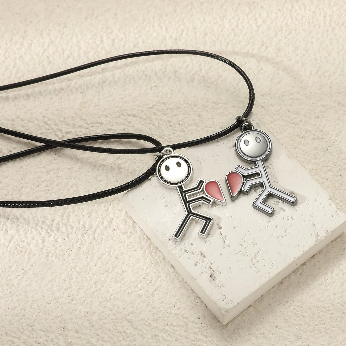 Lot de 2 Colliers BFF Aimanté - Petits Bonhommes avec Coeur - Acier Inoxydable - Best Friends Forever - Fantaisie - Amoureux Couple