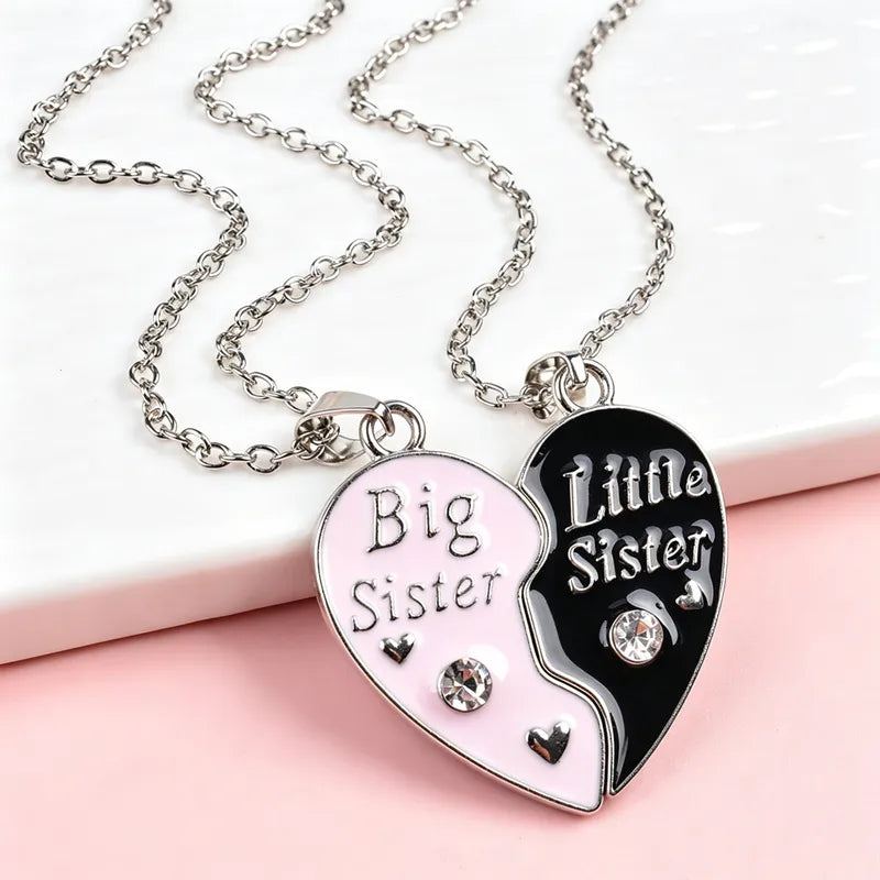 Lot de 2 Colliers Sister Forever - Soeurs - Ainée Cadette - Famille Enfant Soeur Filles - Pendentif Coeur Strass - Acier Inoxydable