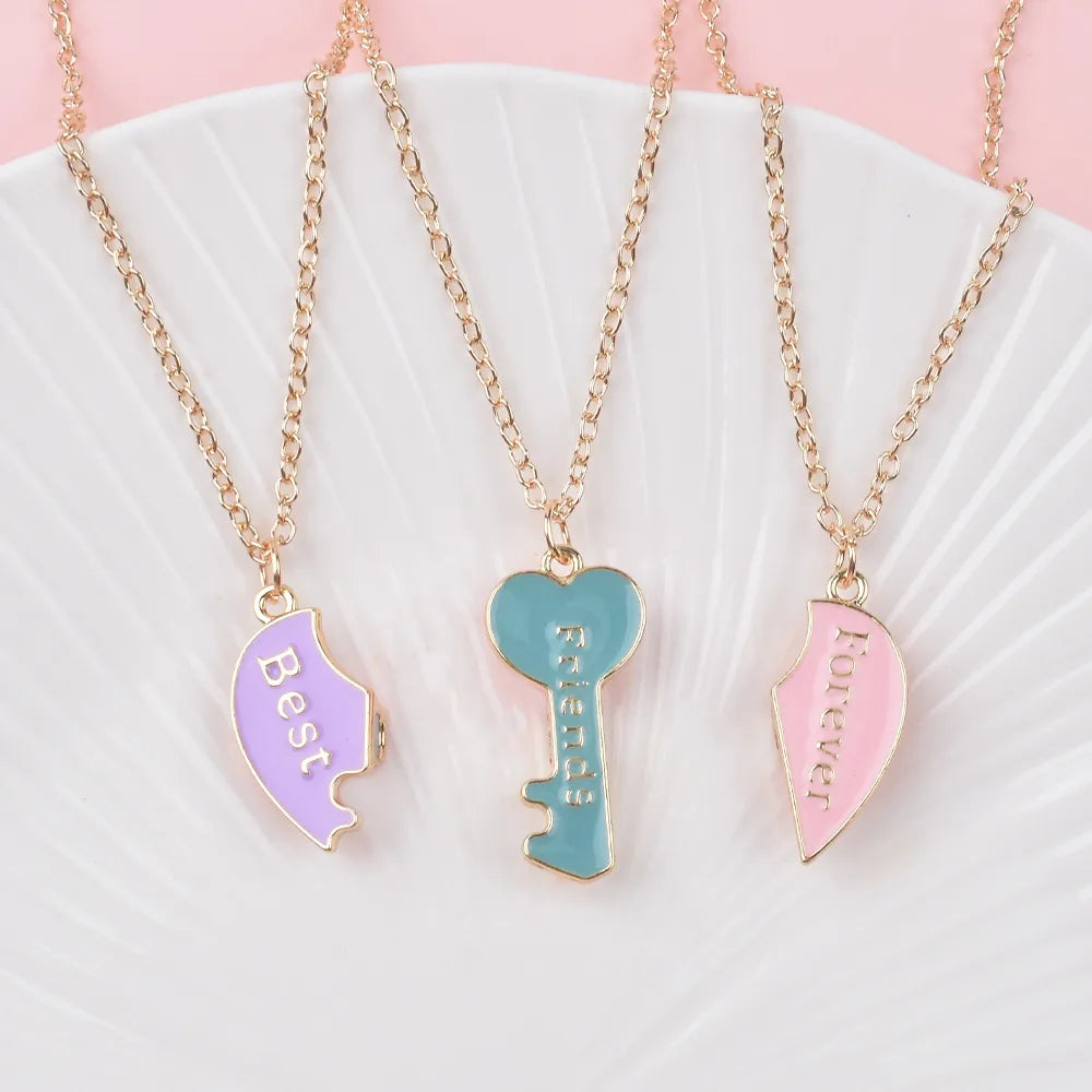 KINDER – Set mit 3 glitzernden Herz-Freundschaftsketten – BFF Best Friends Forever – Fantasy-Schmetterling – süßer magnetischer Anhänger