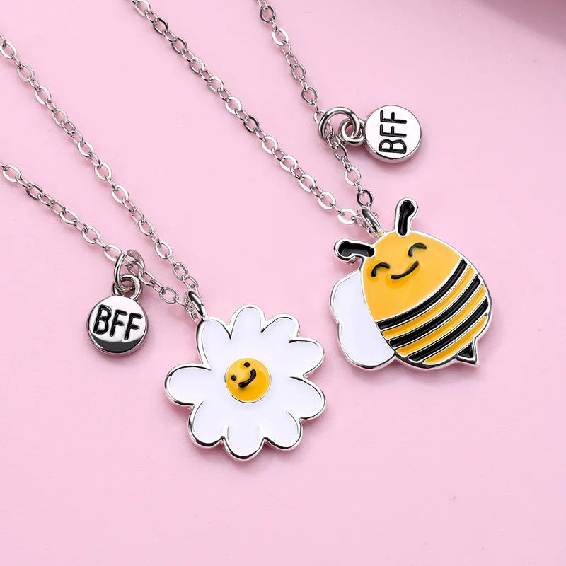 KINDER – Set mit 2 Freundschaftsketten – BFF Best Friends Forever – Fantasy – Anhänger mit geflügeltem Herz