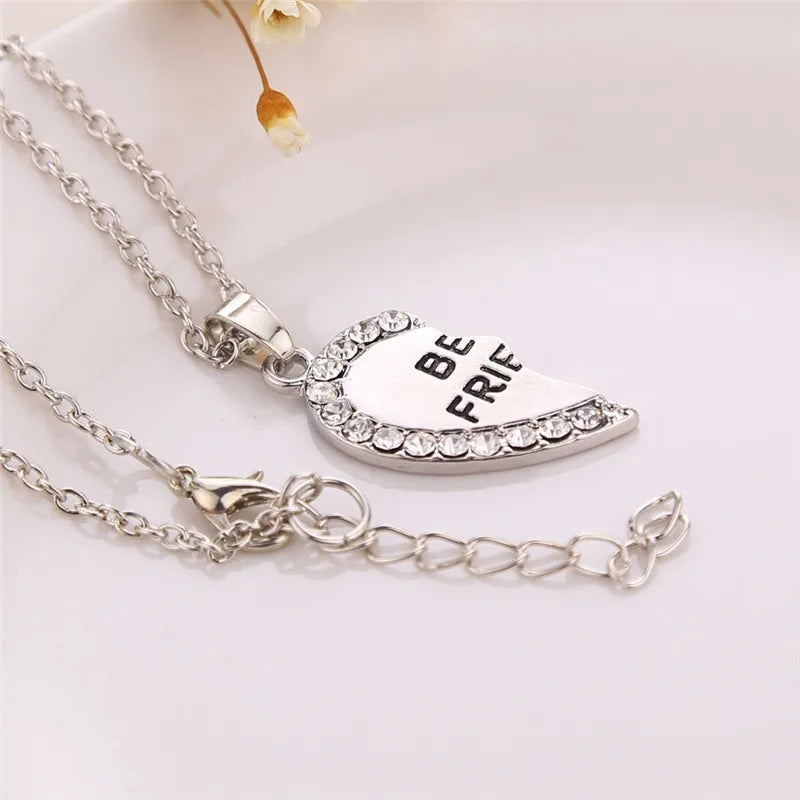 Lot de 2 Colliers D'amitié - Coeur - BFF - Best Friends Forever - Amitié - Pendentif et Chaine Argenté Doré Strass