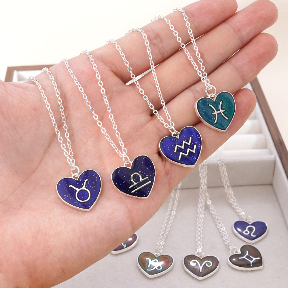 Collier Coeur Mood Avec Carte pour Enfants - Signe Astrologique - Change Couleur 8 Différentes - Mignon