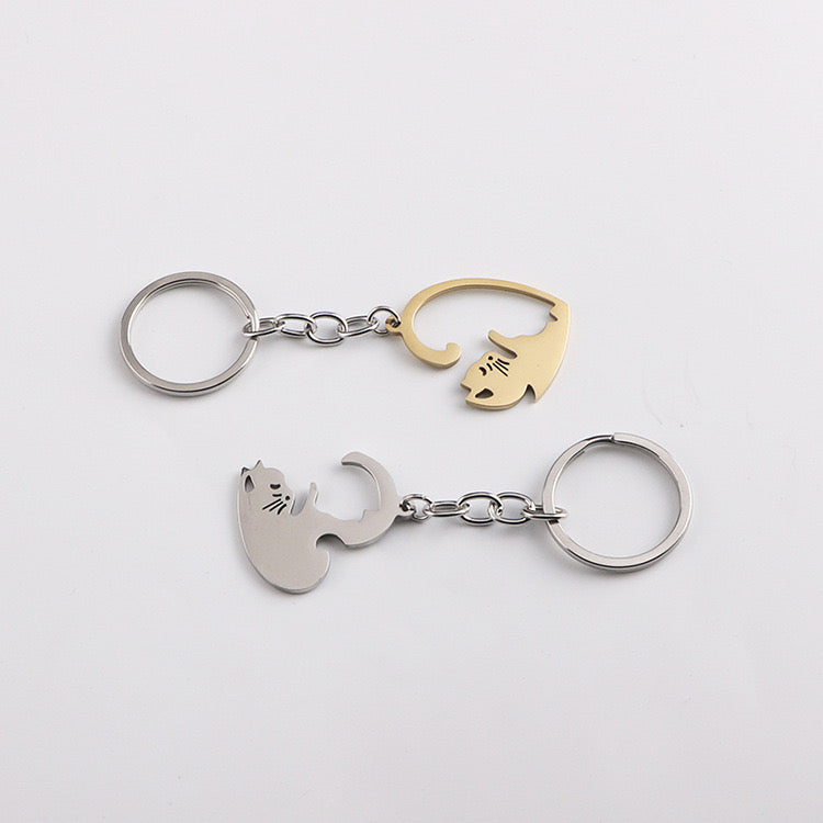 Set of 2 Intertwined Cats Keyrings - BFF Best Friends Forever Lovers or Couple - Fantasy - Bag Pendant