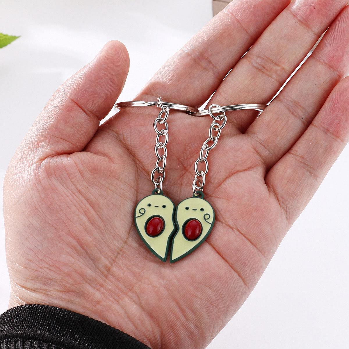 Keychain | Avocado Split in two to share | Magnetized | Lovers | Best Friends | BFF Best Friends Bag Pendant