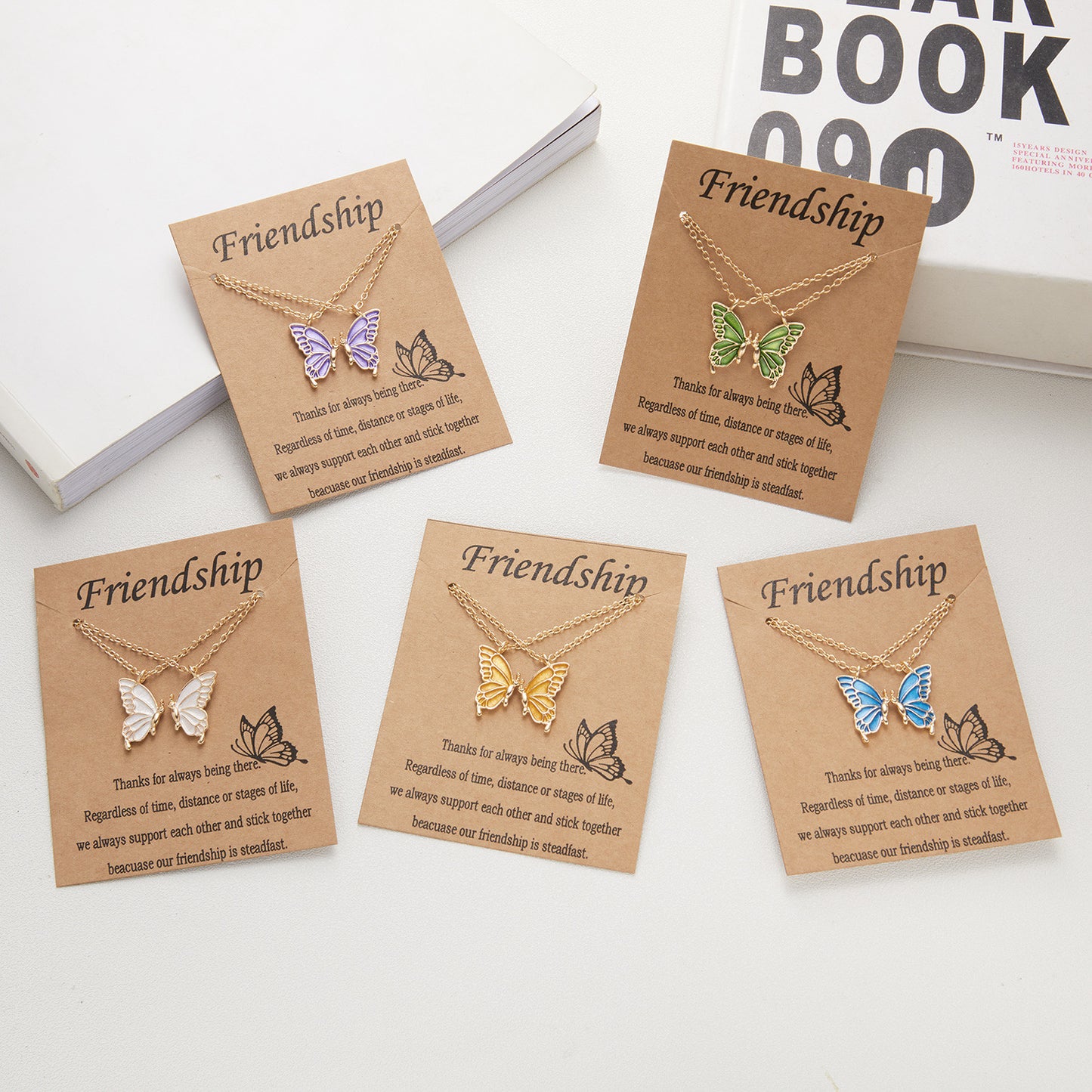 Lot de 2 Colliers D'amitié avec Carte - Papillon - BFF - Best Friends Forever - Amitié - Pendentif Doré ou Argenté