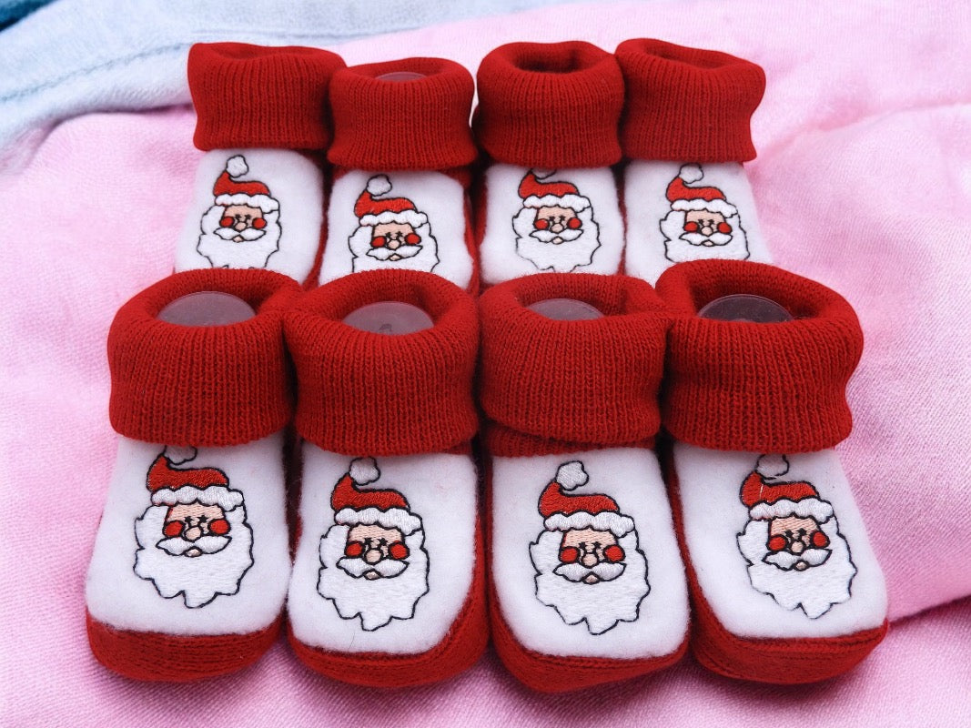 Baby Booties - Santa Claus - Christmas - Embroidered Birth Layette / Pregnancy Birth Announcement