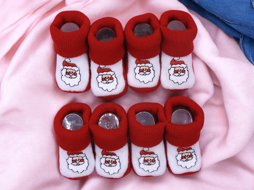 Baby Booties - Santa Claus - Christmas - Embroidered Birth Layette / Pregnancy Birth Announcement