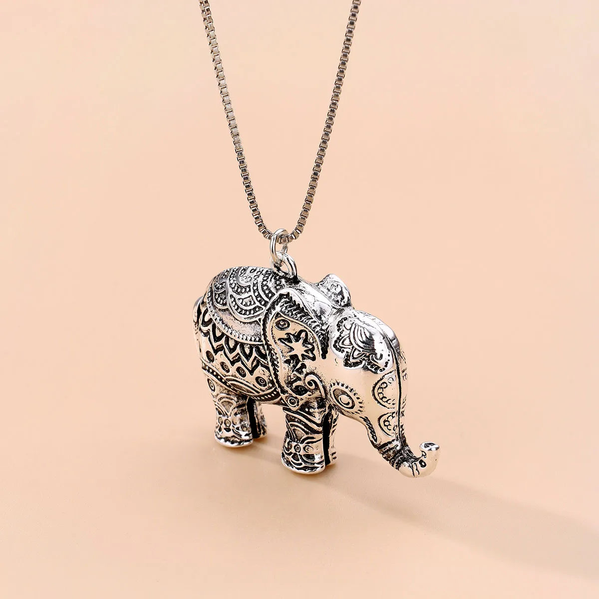 Collier avec Carte - Eléphant - Strass - Pendentif - Fantaisie - Alliage Doré Argenté