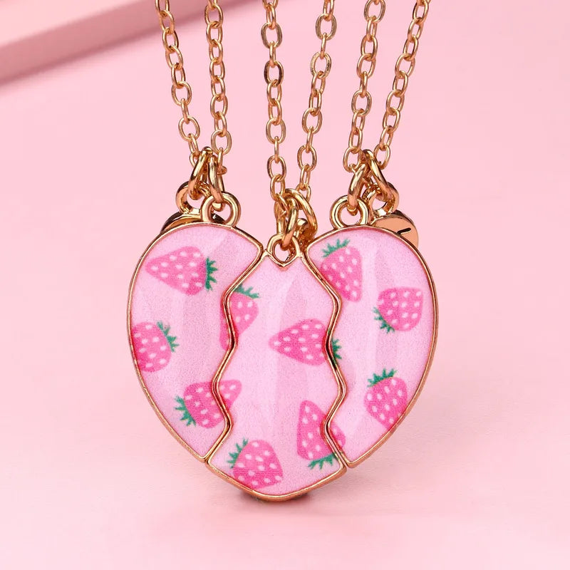 Lot de 3 Colliers BFF Aimanté - Coeur Fraises - BFF - Best Friends Forever - Amitié - Pendentif Aimanté - Mignon