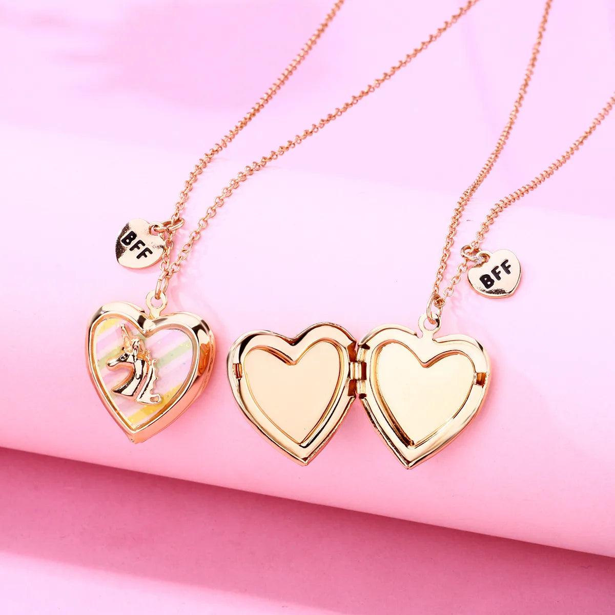 Set of 2 Chains Friendship Necklaces Heart Rainbow Clouds - BFF Best Friends Forever Lovers or Couple - Fantasy - Pendant