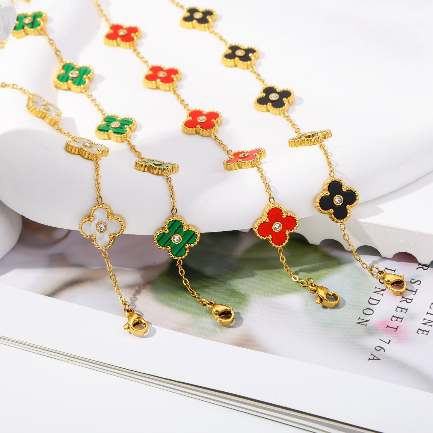 Bracelets Adultes Trèfle 4 feuilles - Mignon - Acier Inoxydable Plaqué Or & Zircon