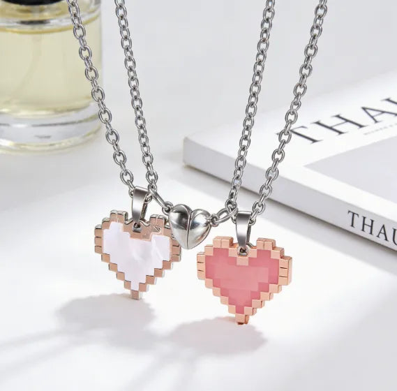 Lot de 2 Colliers BFF Aimanté - Best Friends Forever - Pendentif Coeur Pixel - Amitié