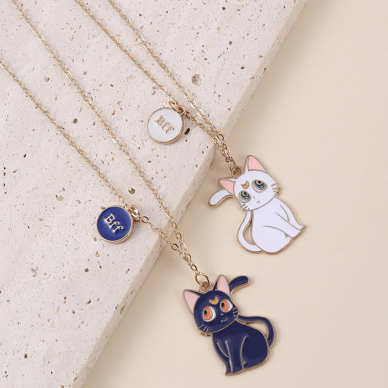 Lot de 2 Colliers D'amitié - BFF - Best Friends Forever - Fantaisie - Pendentif Chat Noir & Blanc - Amitié - Mignon