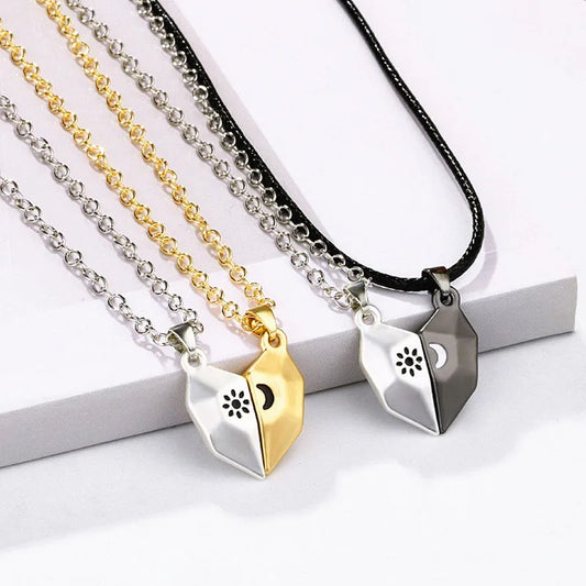 CHILDREN - Set of 2 Glitter Heart Friendship Necklace Chains - BFF Best Friends Forever - Fancy - Magnetic Pendant with Gold Chain